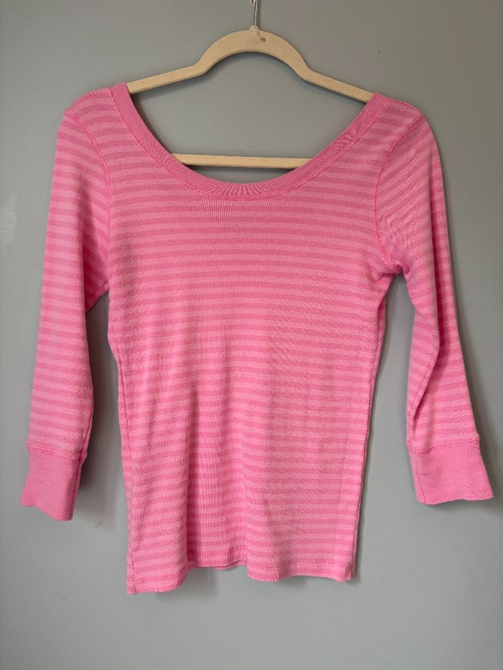 Brandy Melville Quarter Sleeve Top